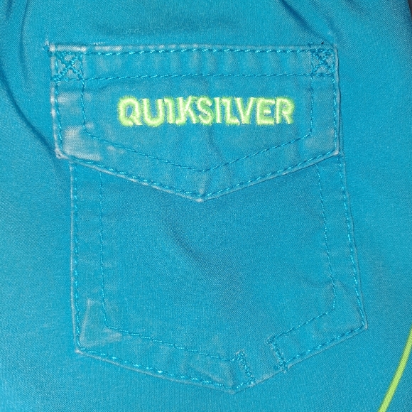 Quicksilver Boardshorts 2T Swim Trunks - Picture 3 of 3